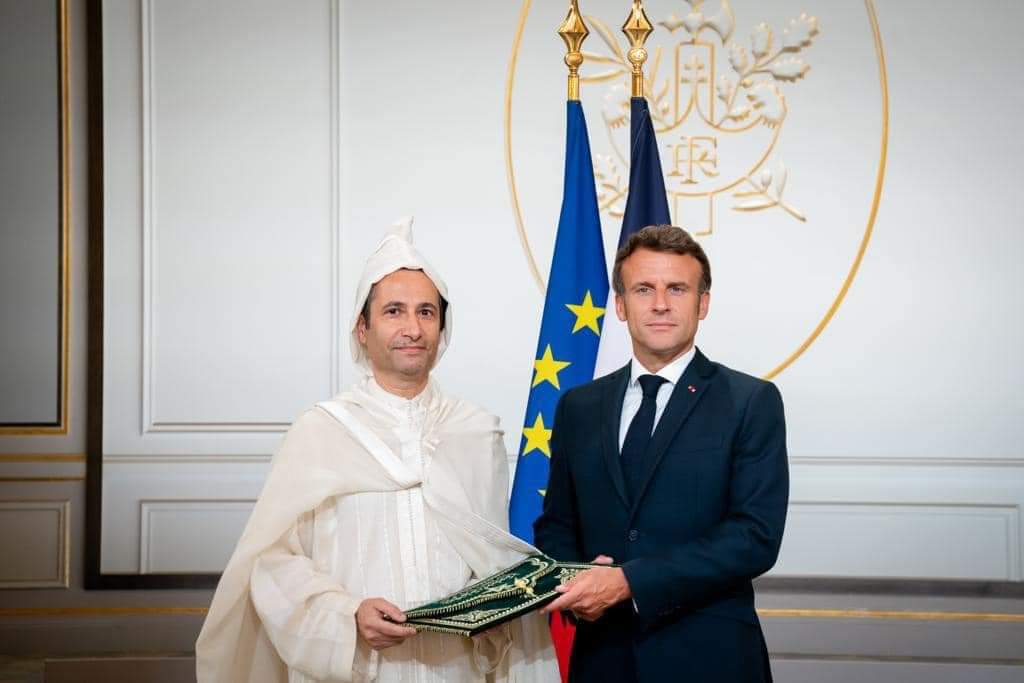 Présentation des lettres de créance de Son Excellence Monsieur Mohamed BENCHAABOUN a Son Excellence Monsieur Emmanuel Macron, Président de la République Française